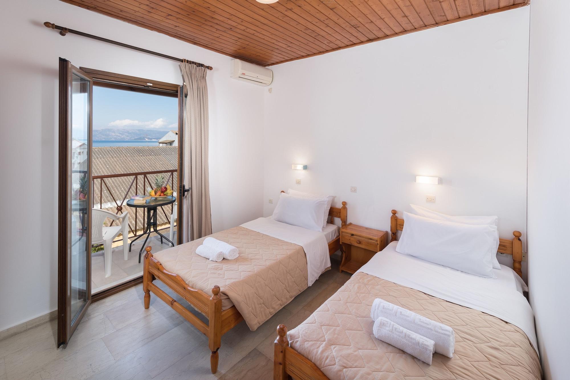 Lefkimi Hotel Kavos Exterior photo